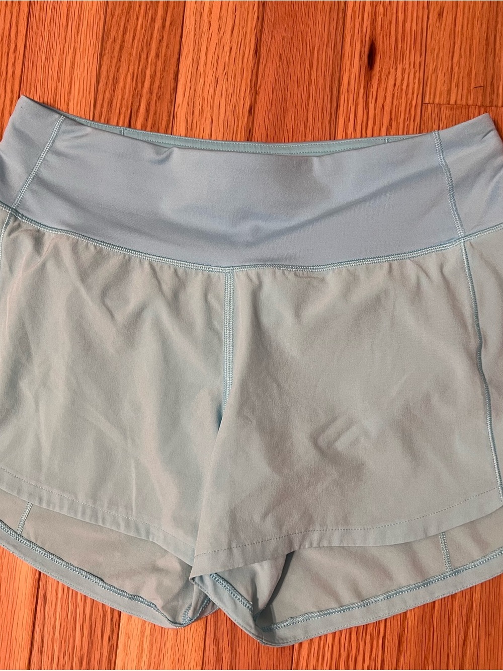 Lululemon Speed Up Mid-Rise Lined Shorts Size 4 Light Blue